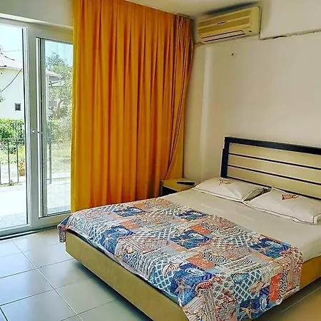 Adasu Hotel *